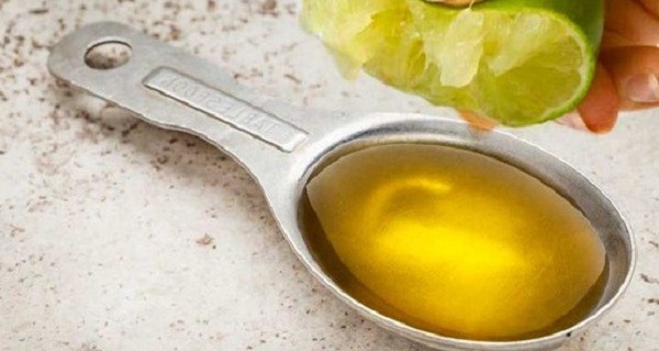 Lemon-with-Olive-Oil